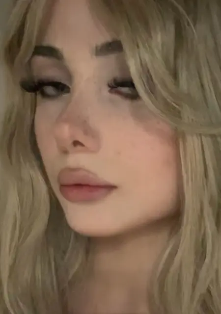 Я Glossy, 22, из Чебоксар, ищу знакомства на одну ночь