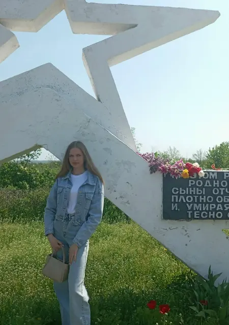 Я Elena, 26, из Новосибирска, ищу знакомство для вирта