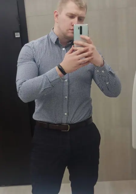 Я Илья, 29, знакомлюсь без обязательств в Рязани