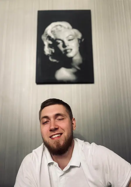 Я Алексей, 23, из Батайска, ищу знакомства без обязательств