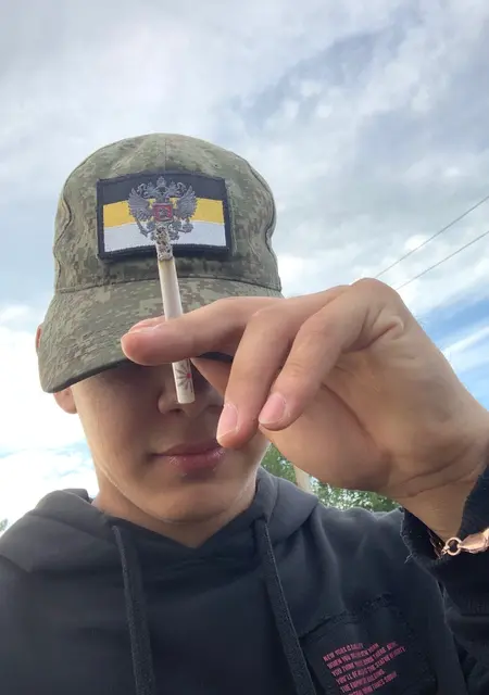 Alexsandr из Великого Новгорода, мне 20, познакомлюсь для вирта