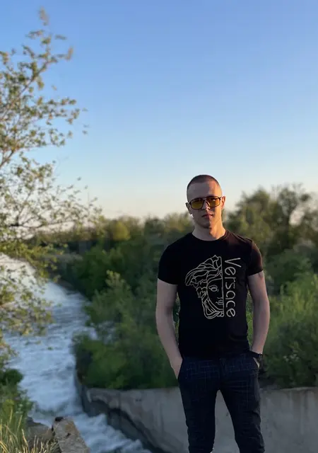 Я Дмитрий, 27, знакомлюсь для открытые отношения в Новосибирске