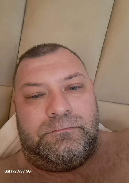 Я Денис, 40, из Пензы, ищу знакомства без обязательств