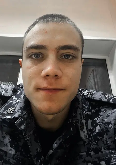 Я Владислав, 22, из Воронежа, ищу знакомство для приятного времяпровождения