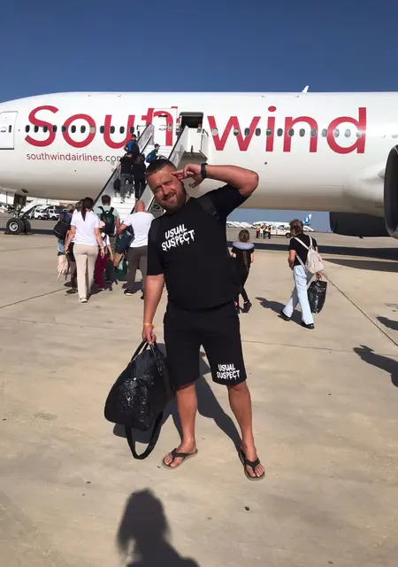 Максим из Сафонова, мне 38, познакомлюсь для приятного времяпровождения