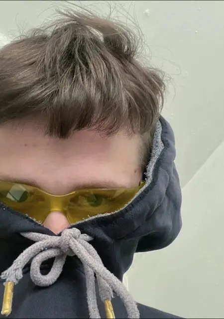 Я Анатолий, 22, из Архангельска, ищу знакомство для открытые отношения