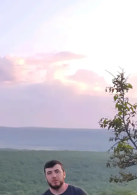 Мурад из Махачкалы, мне 33, познакомлюсь для дружбы