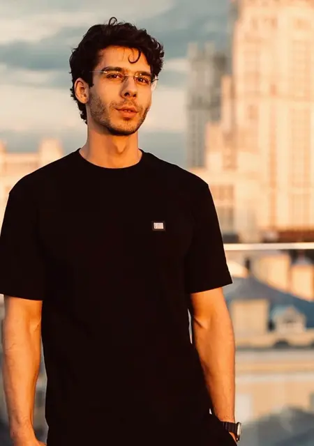 Гриша из Красногорска, ищу на сайте знакомства без обязательств