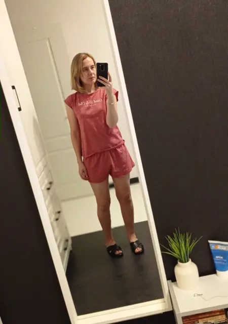 Екатерина Волкова из Краснодара, мне 40, познакомлюсь на одну ночь