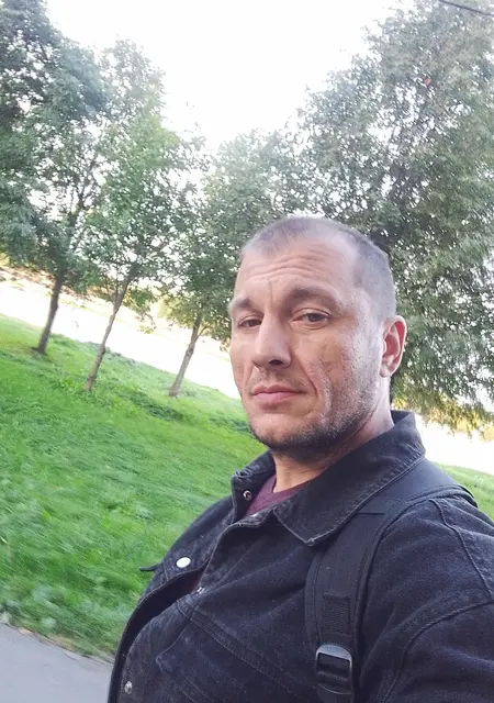 Руслан из Великого Новгорода, ищу на сайте знакомства на одну ночь