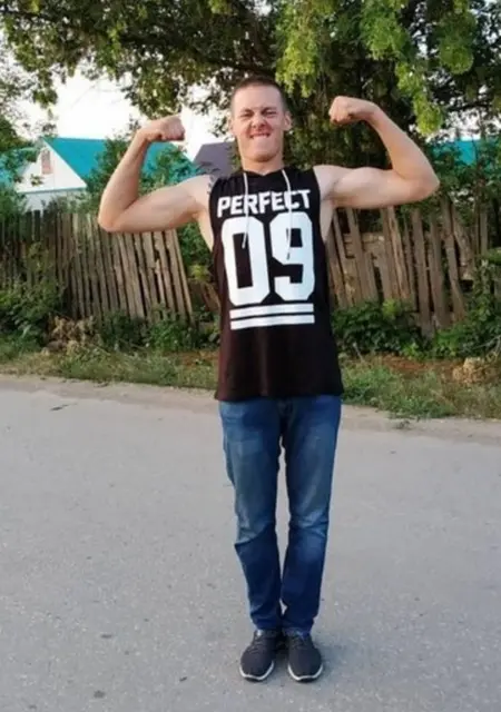 Я Александр, 29, знакомлюсь на одну ночь в Новосибирске