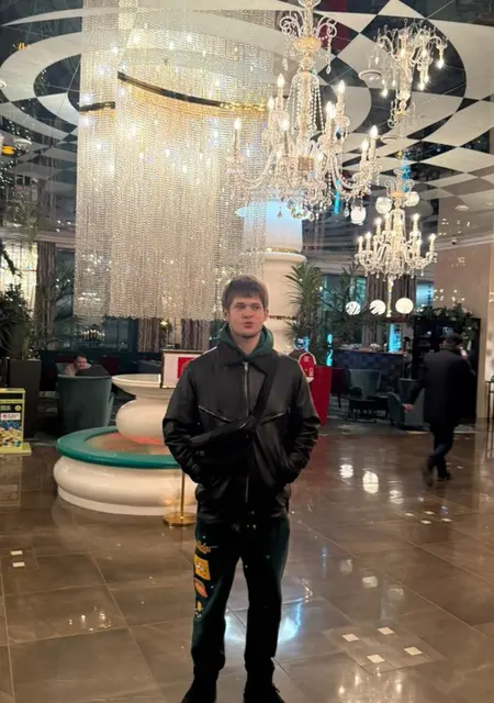 Ахмат из Казани, мне 18, познакомлюсь для дружбы