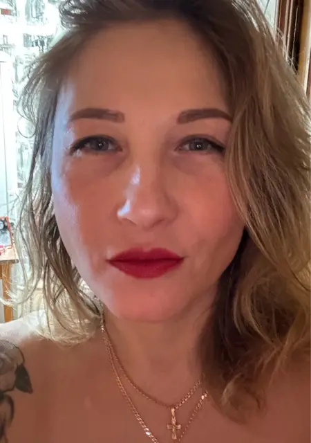 Твоё Сокровище из Санкт-Петербурга, мне 39, познакомлюсь на одну ночь