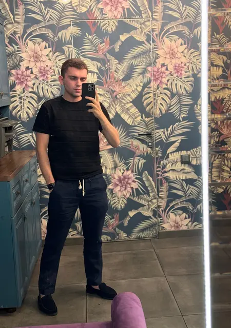 Левон из Анапы, ищу на сайте знакомства на одну ночь