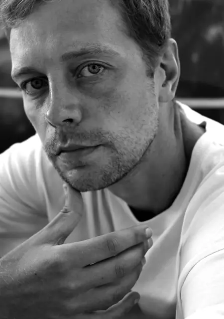 Я Антон, 39, из Санкт-Петербурга, ищу знакомство для совместных путешествий