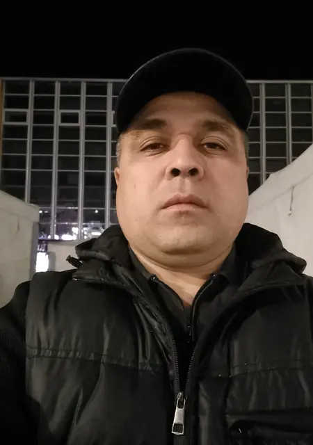 Боря из Иванова, мне 44, познакомлюсь на одну ночь