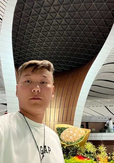 Максим из Якутска, ищу на сайте дружбу