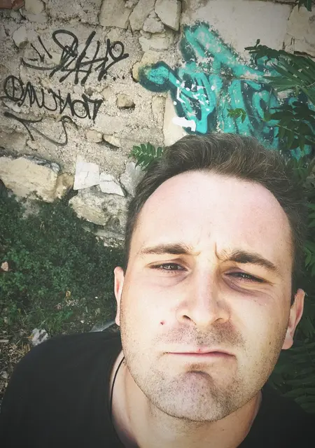 Я Oleg, 28, из Анапы, ищу знакомства без обязательств