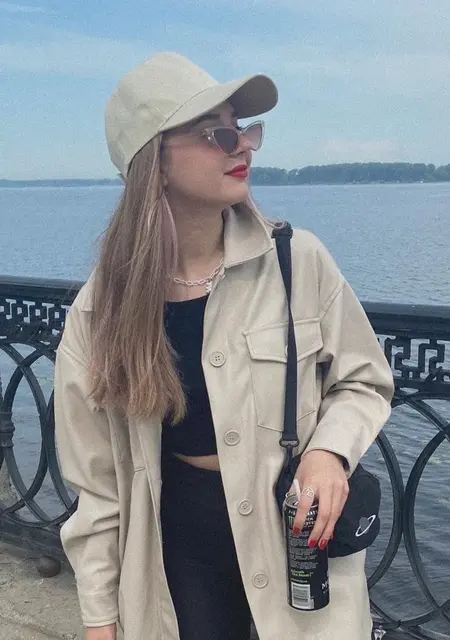 Я Карина, 22, из Сызрани, ищу знакомство для приятного времяпровождения