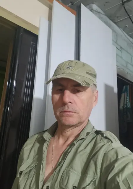Павел из Санкт-Петербурга, мне 60, познакомлюсь для общения