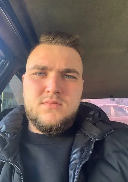 Я Алексей, 23, из Нижнего Тагила, ищу знакомства без обязательств