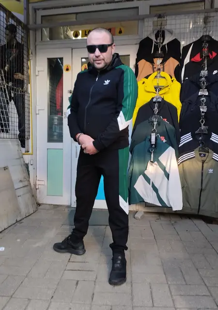 Я Олег, 42, знакомлюсь без обязательств в Ярославле