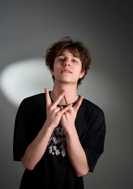 Я Дима, 18, знакомлюсь для общения в Лысьве