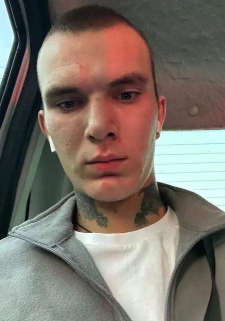 Максим из Уссурийска, мне 23, познакомлюсь для общения