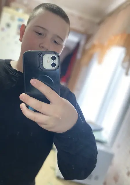 Я Alexandr, 18, знакомлюсь без обязательств в Стерлитамаке