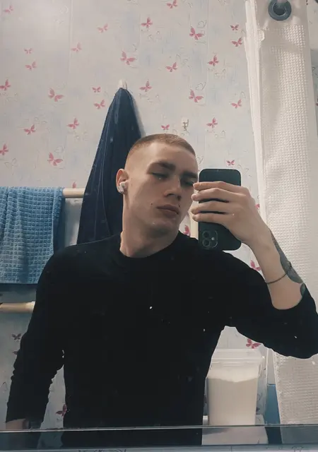 Я Алексей, 22, из Норильска, ищу знакомство для постоянных отношений