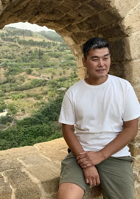 Влад из Элисты, мне 35, познакомлюсь на одну ночь