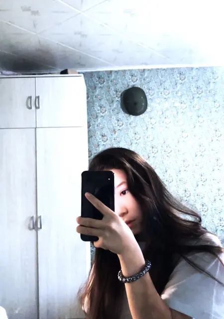 Маша из Саратова, мне 25, познакомлюсь на одну ночь