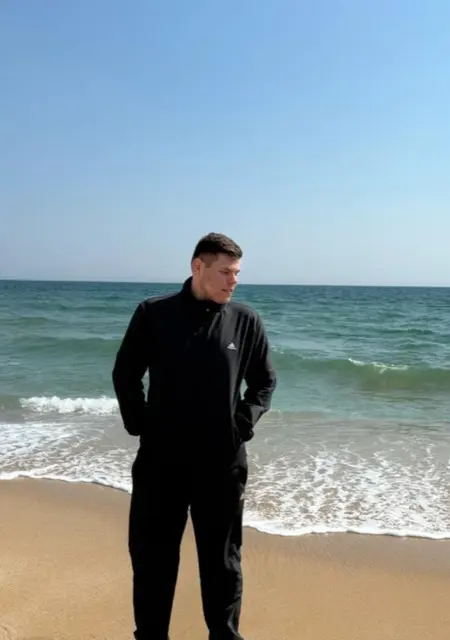 Я Александр, 19, знакомлюсь без обязательств в Находке