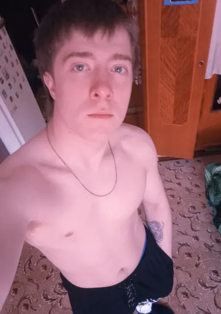 Я Tolik, 26, из Усинска, ищу знакомство для постоянных отношений