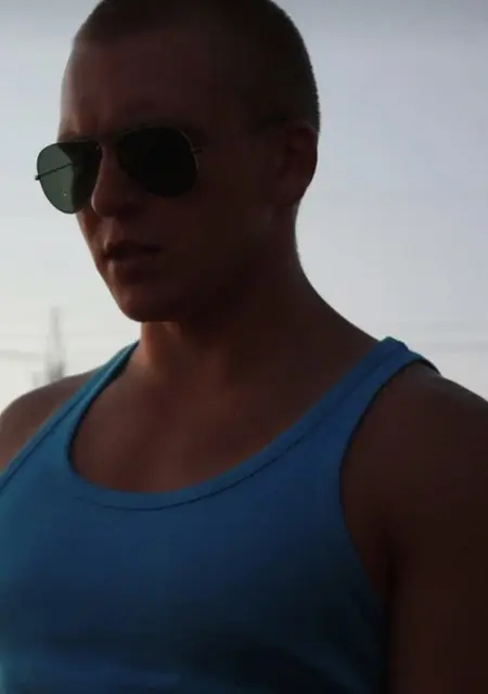 Я Максим, 28, знакомлюсь без обязательств в Путилкове