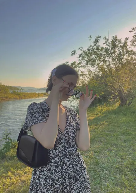 Ева из Красноярска, ищу на сайте знакомства без обязательств