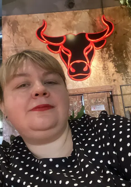 Я Юлия, 42, из Москвы, ищу знакомство для постоянных отношений