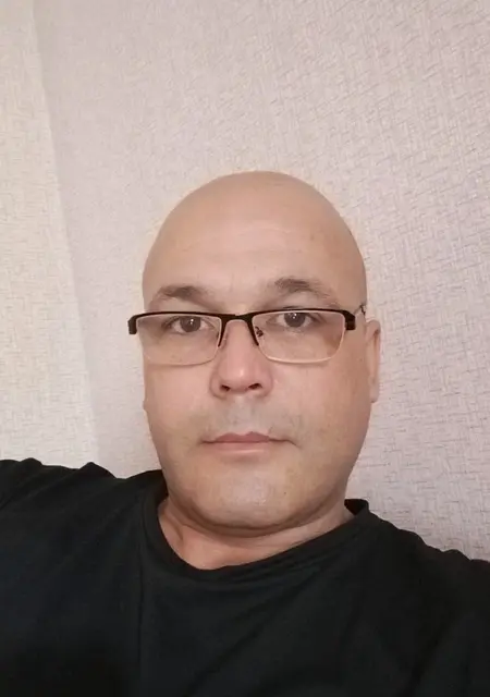 Я Jasur, 45, из Екатеринбурга, ищу знакомство для общения