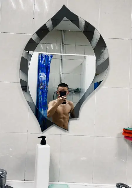 Вася из Санкт-Петербурга, мне 26, познакомлюсь на одну ночь