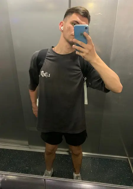 Max из Санкт-Петербурга, мне 28, познакомлюсь для постоянных отношений