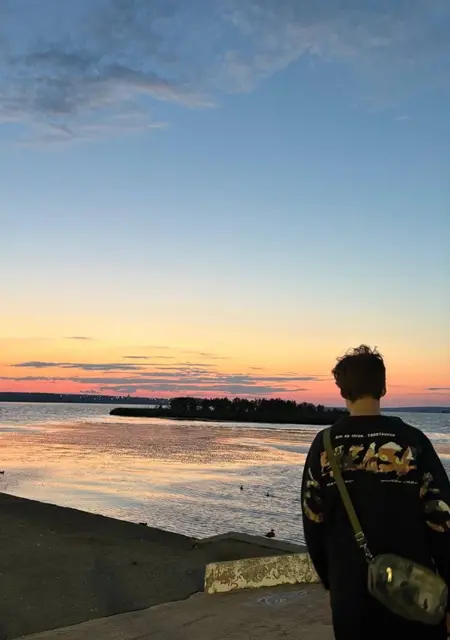 Я Кирилл, 18, знакомлюсь без обязательств в Ижевске