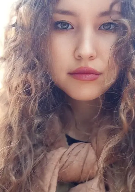 Я Юлана, 25, из Астрахани, ищу знакомства без обязательств
