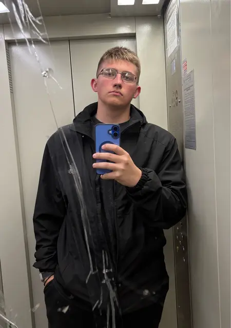 Артём из Тулы, ищу на сайте вирта