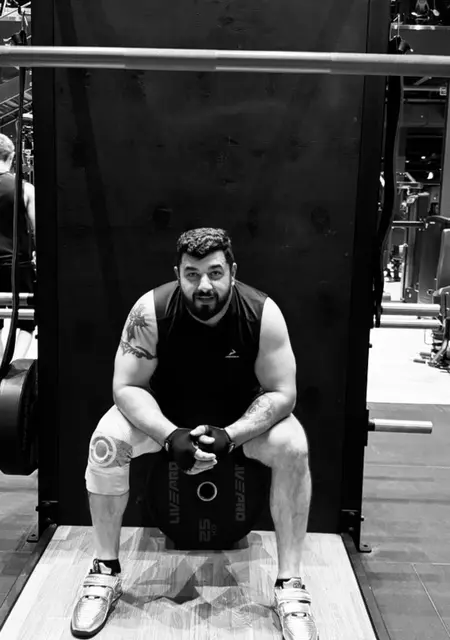 Я David, 36, из Москвы, ищу знакомство для приятного времяпровождения