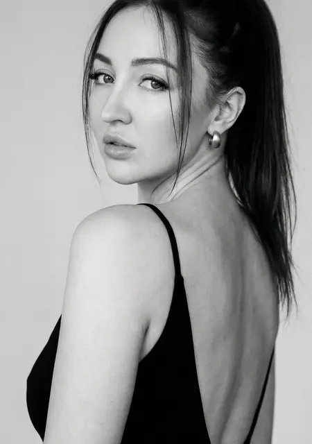 Я Лисица, 30, из Москвы, ищу знакомства без обязательств