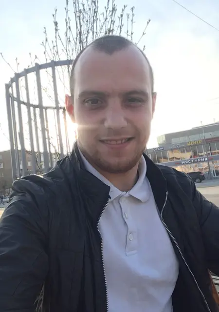 Я Денис, 30, знакомлюсь без обязательств в Новосибирске