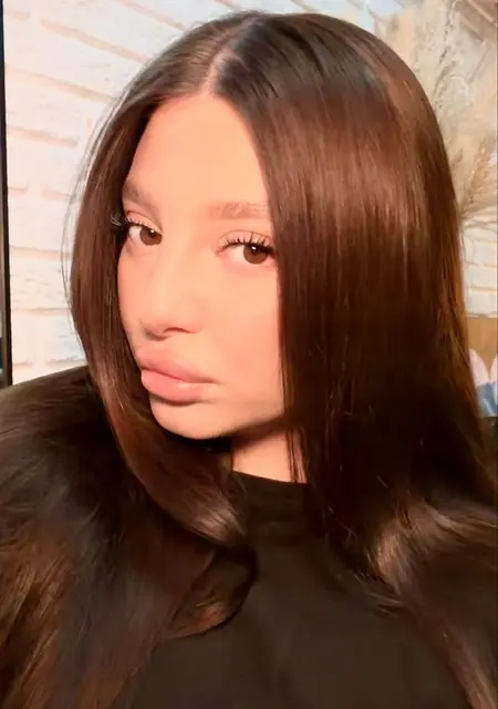 Я Дарья, 21, из Краснодара, ищу знакомства без обязательств