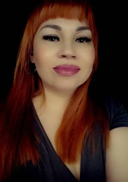Я Елена, 39, знакомлюсь для приятного времяпровождения в Новосибирске
