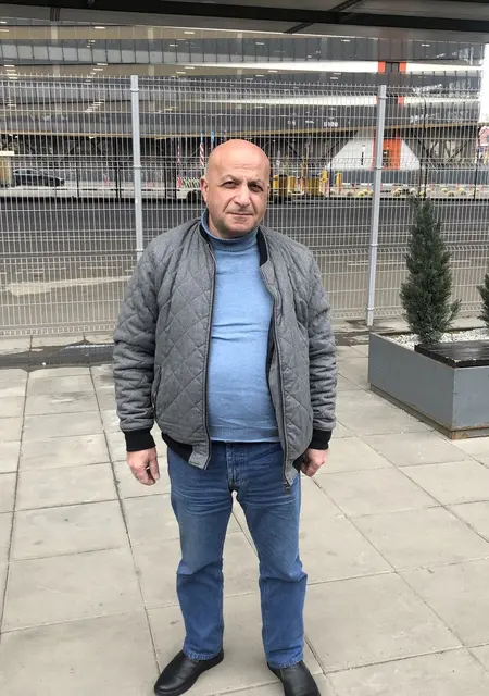 Я Андрей, 62, из Москвы, ищу знакомство для постоянных отношений