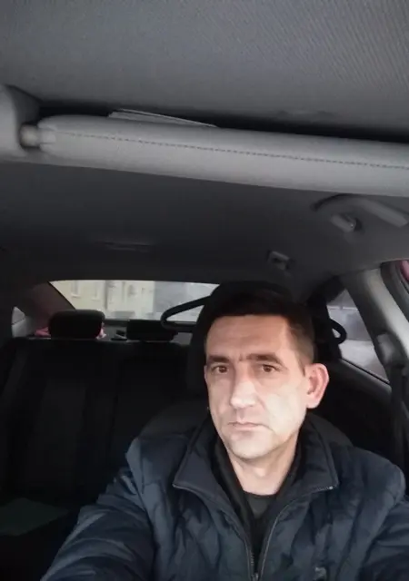 Я Андрей, 50, из Пскова, ищу знакомства без обязательств